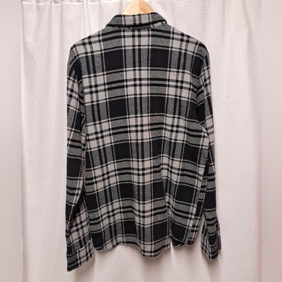 Volcom Men's Flannel Size L - Picture 2 of 4